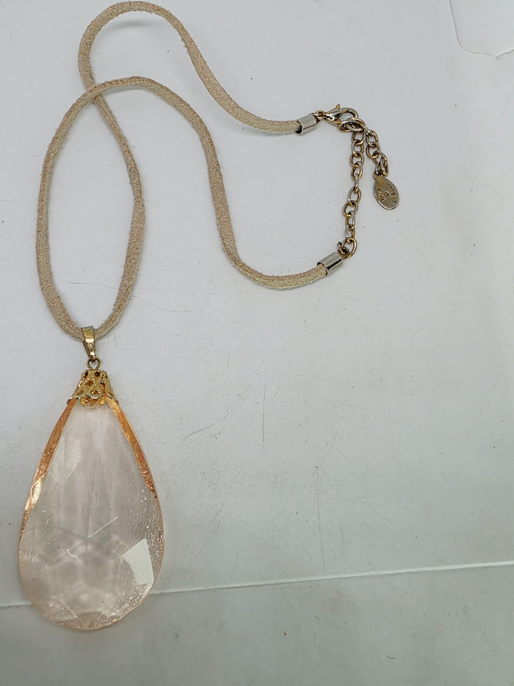 Robert Rose Vintage Faceted Crackle Acrylic Teardrop Large Pendant Necklace